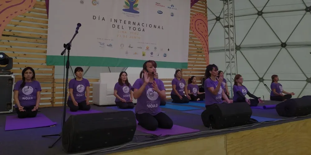 Corponoar en el día internacional del Yoga 2018